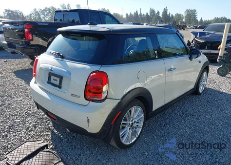 2015 Mini Hardtop Cooper z USA, uszkodzony, nr VIN WMWXM5C57F3B34129
